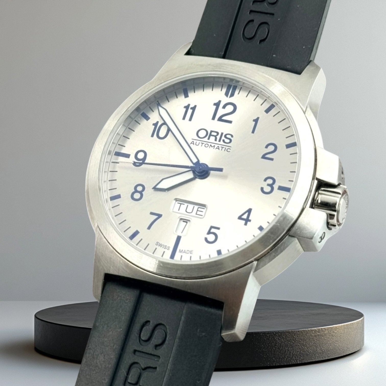 Oris BC3 Advanced Day Date – Champagne Dial (42mm) Мъжки часовник